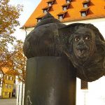 Улм е е родно място на Алберт Айнщайн и този комичен фонтан напомня за това